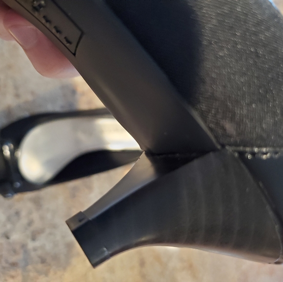 Anne Klein IFLEX *Melanie Black Pointed Kitten Heel- Size 8.5M- Great condition - Picture 8 of 14